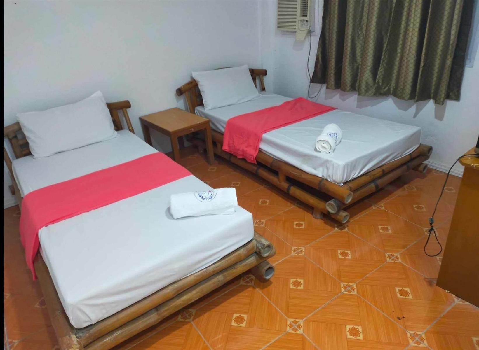 Auzone Inn Budget Hometel Daraga  Exterior foto